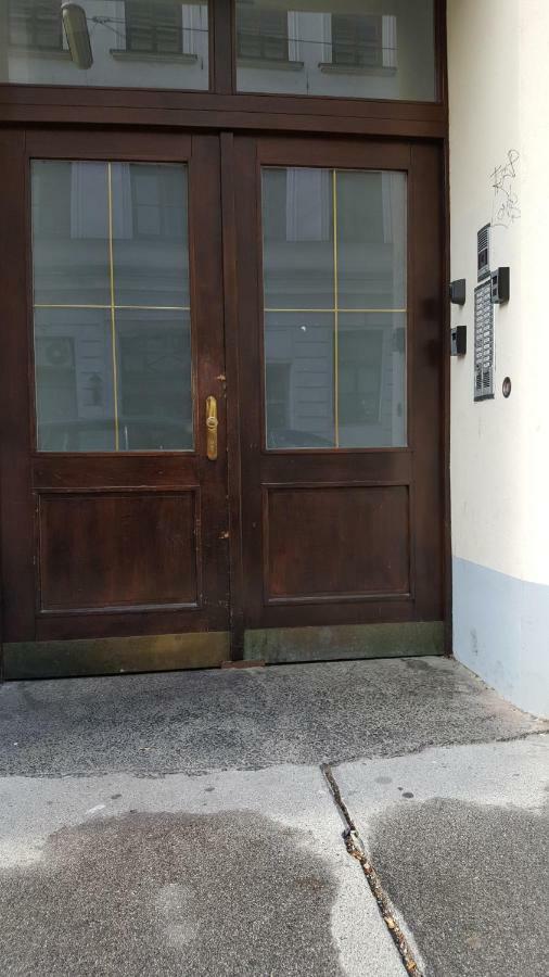 Msq Diana Vienna - 10 Min From City Center - Free Coffee And Tea - High Speed Internet Ngoại thất bức ảnh